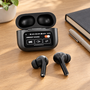 Desk par earbuds aur case