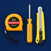 Measuring tape aur screwdriver qareeb se
