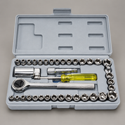 Peela screwdriver handle aur doosre hisse